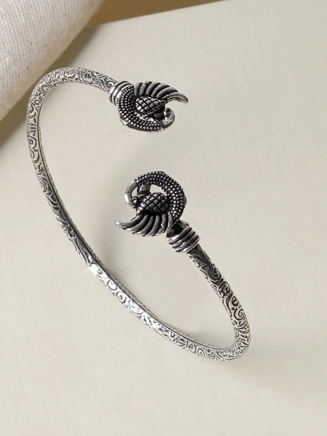 

TEEJH Women Silver-Toned Oxidised Silver-Plated Cuff Bracelet