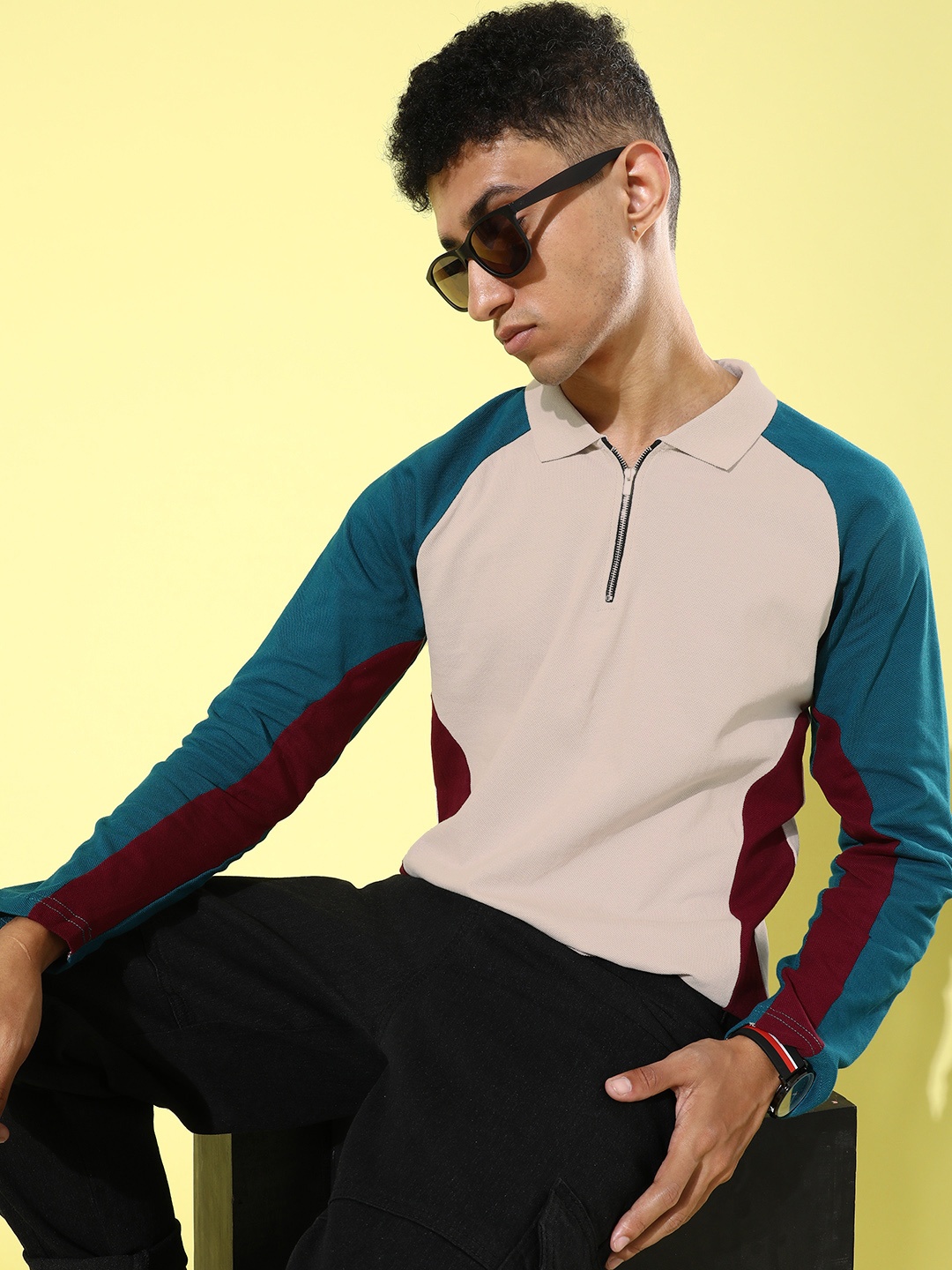 

Moda Rapido Men Grey Colourblocked Playful Splicing Tshirt
