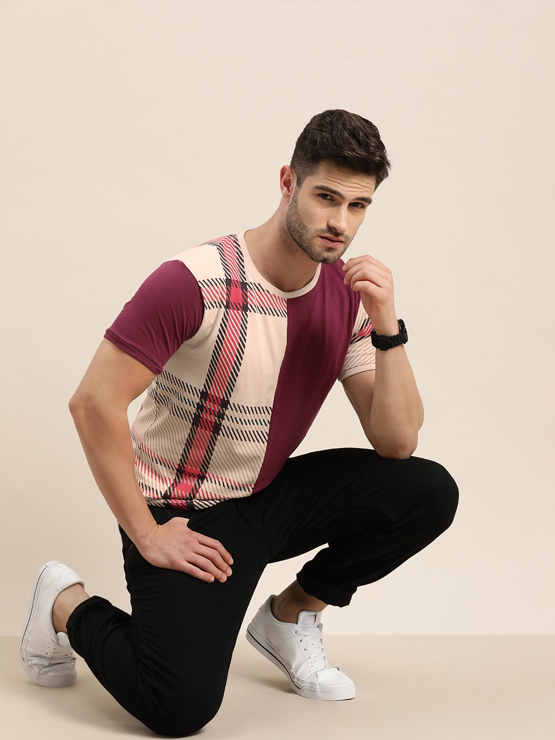 

Moda Rapido Men Purple & Beige Checked Longline T-shirt