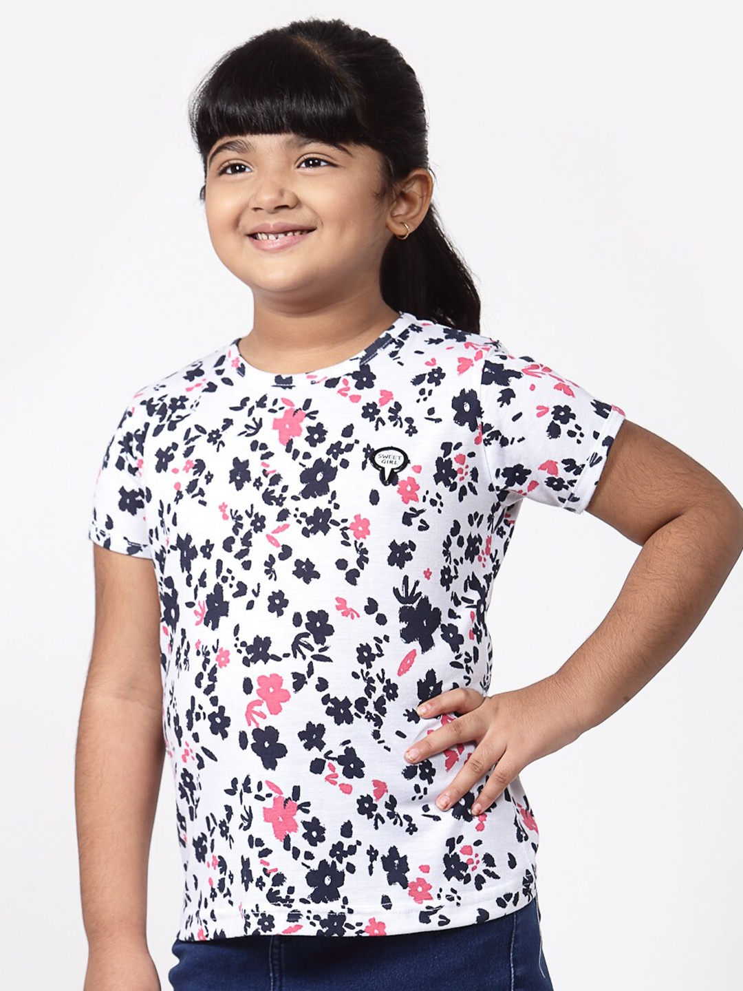 

NYNSH Girls White Black Floral Printed Pure Cotton T-shirt