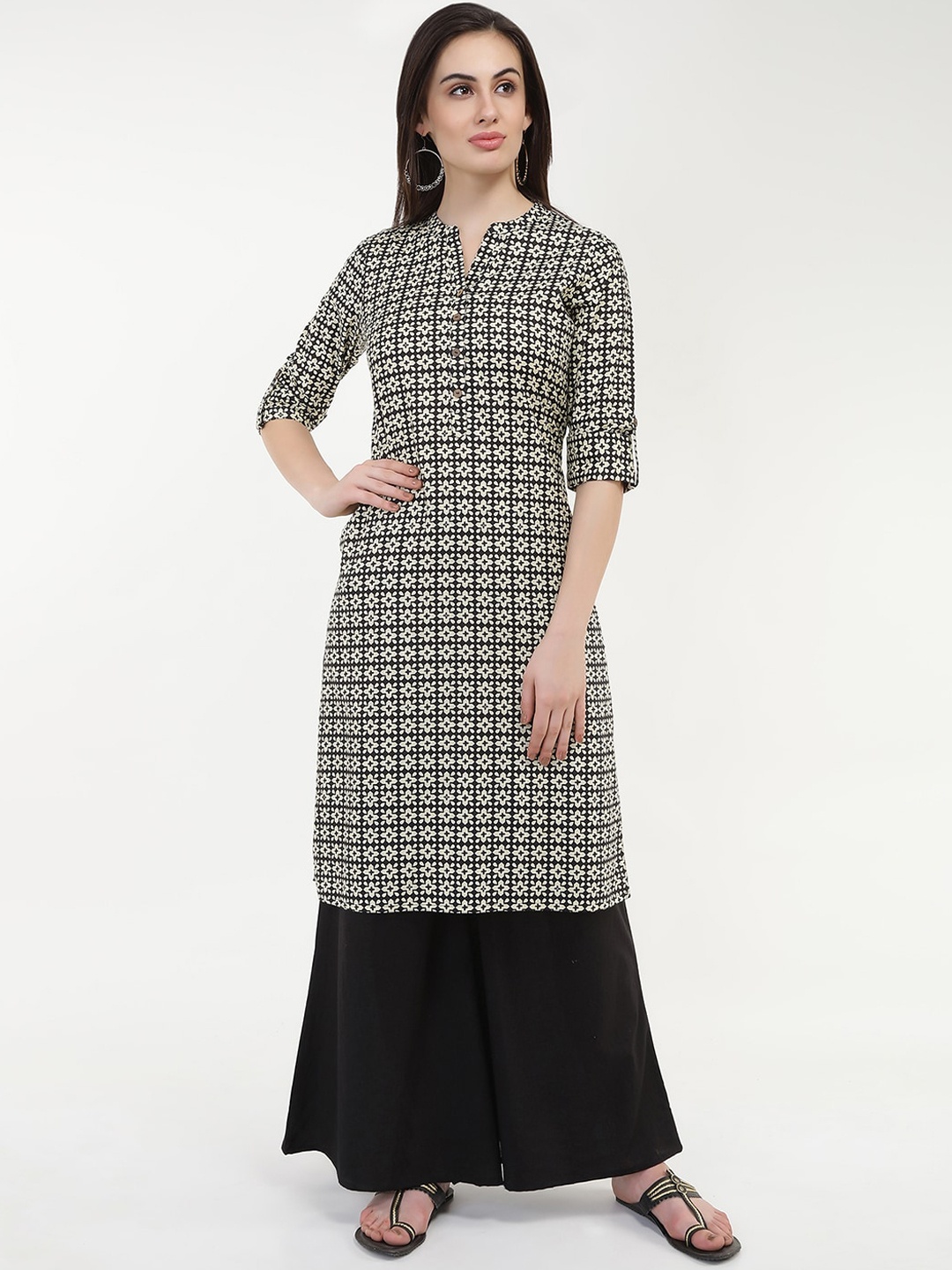 

Wodreams Women Black & Off White Geometric Printed Block Print Kurta
