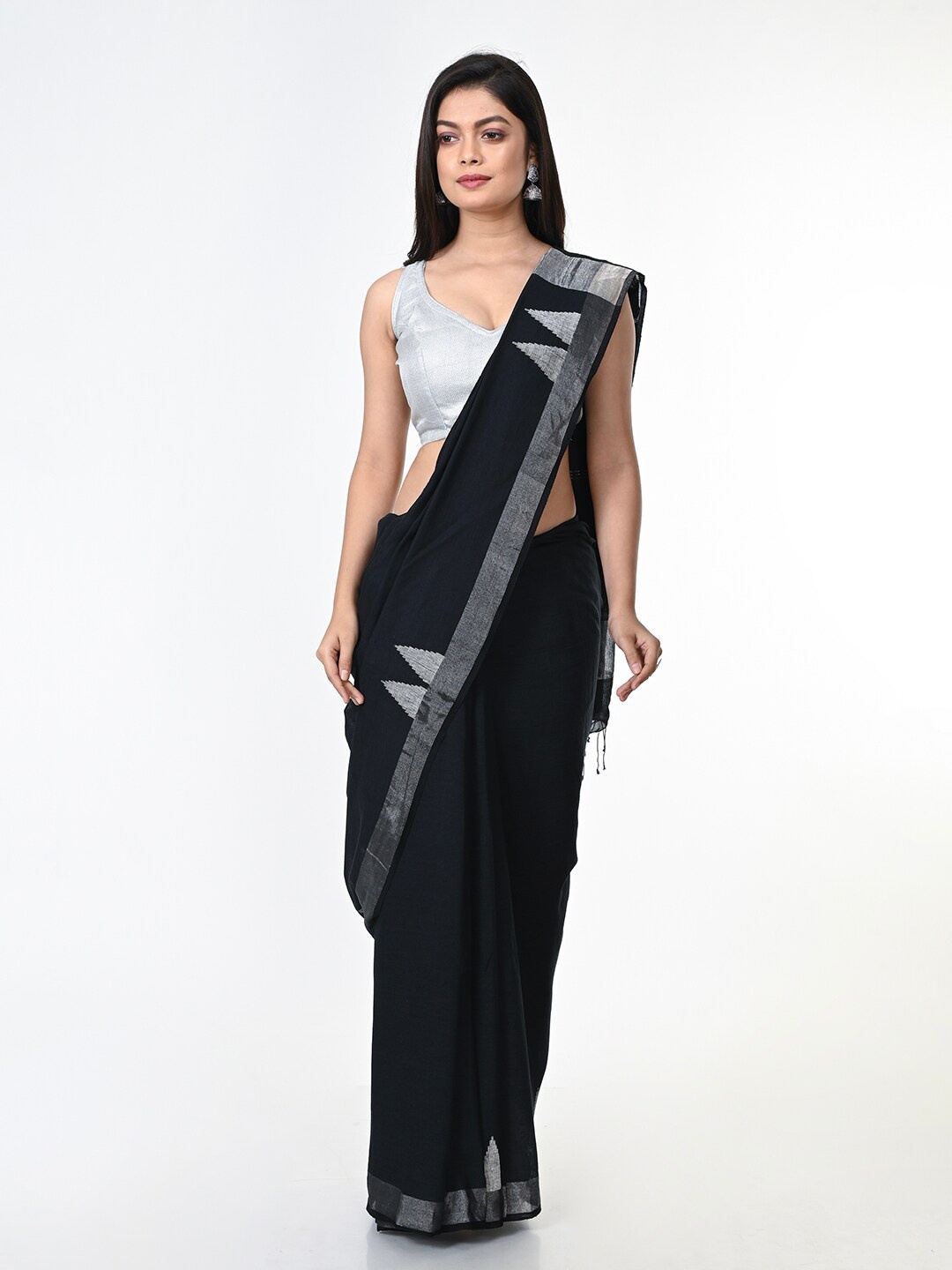 

ArtEastri Black & Grey Woven Design Pure Cotton Jamdani Saree