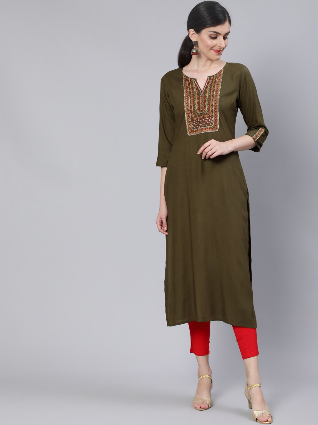 

Nayo Women Green & Red Yoke Design Thread Work Kurta