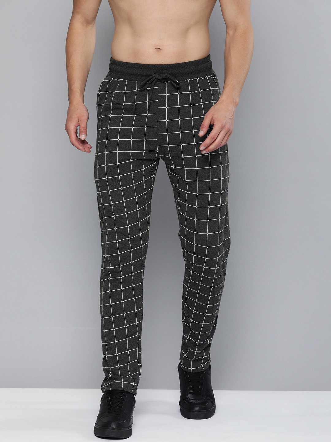 

HERE&NOW Men Grey & White Checked Track Pants