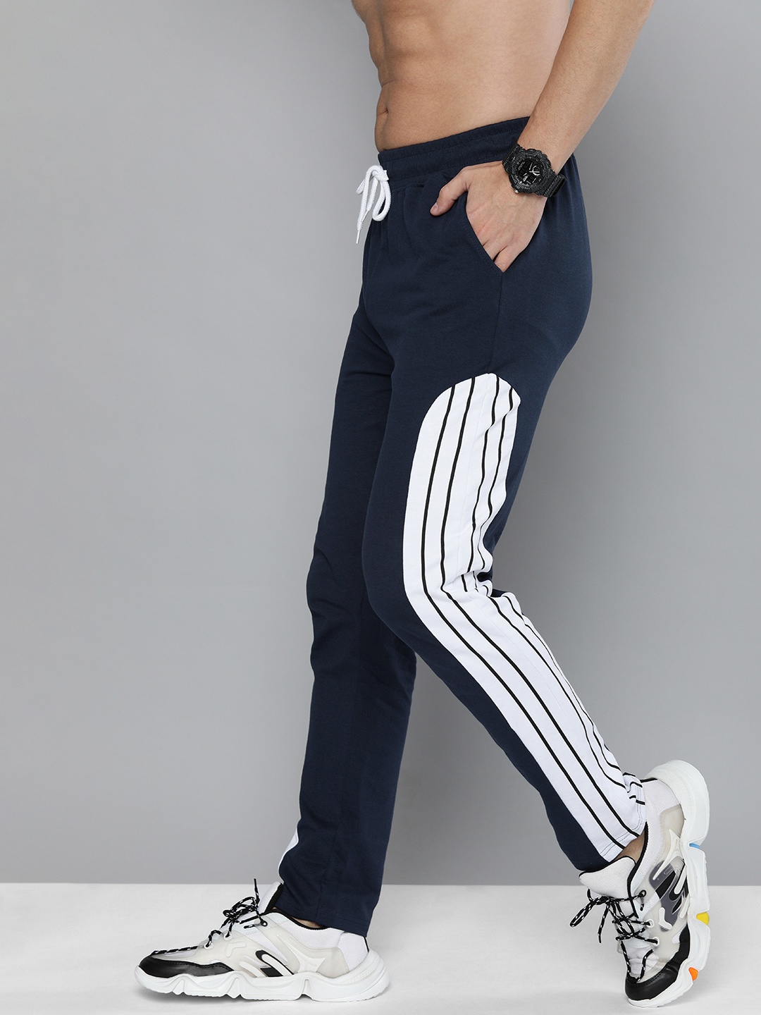 

HERE&NOW Men Blue Colourblocked Casual Track Pants, Maroon