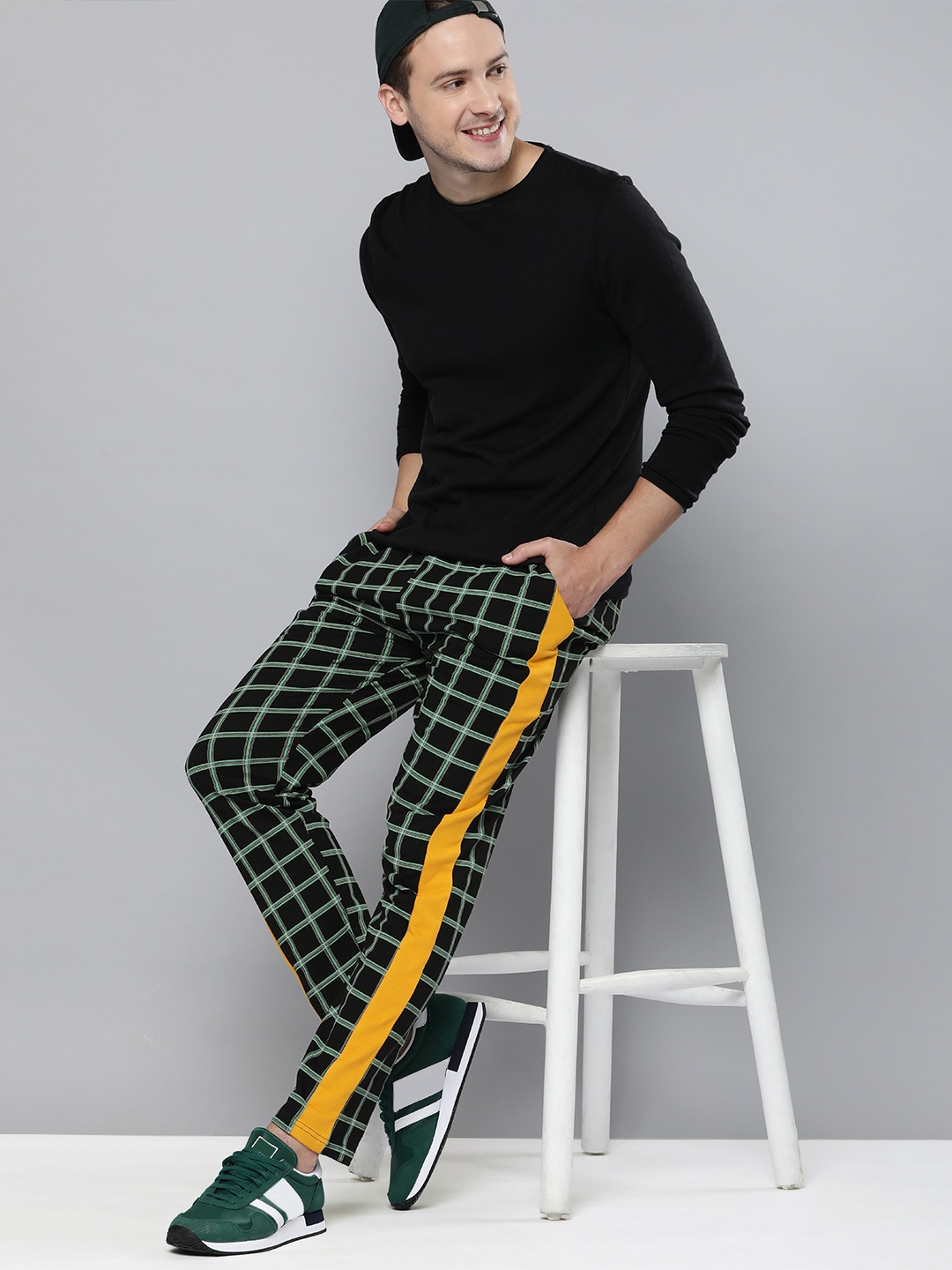 

HERE&NOW Men Black & Green Checked Pure Cotton Track Pants with Side Stripes