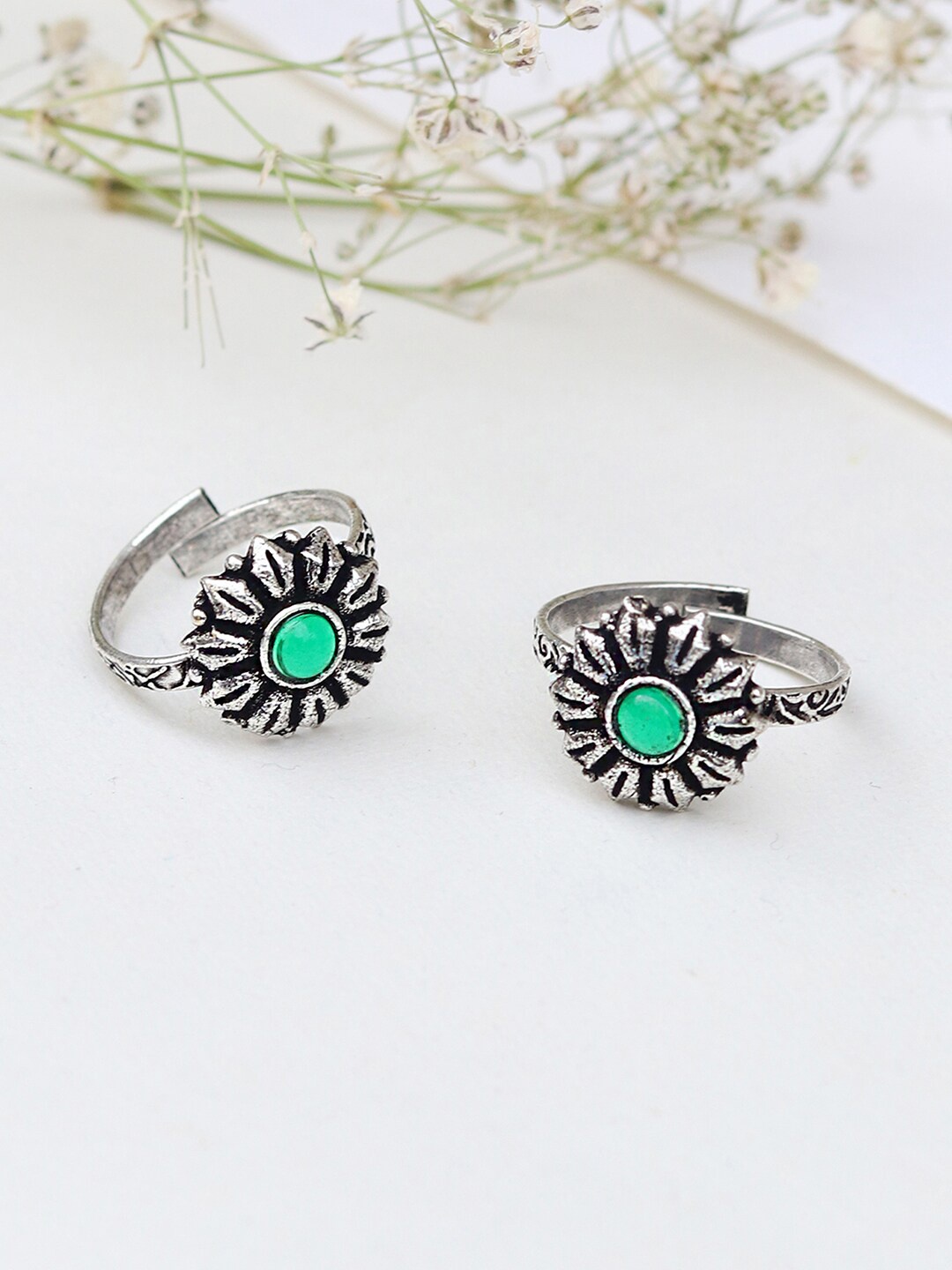 

TEEJH Set Of 2 Oxidised Silver-Plated Green Stone-Studded Toe Rings