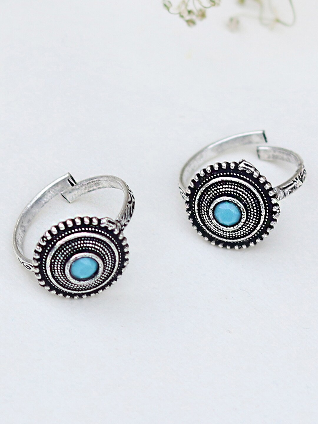 

TEEJH Set Of 2 Oxidised Silver-Plated Blue Stone-Studded Toe Rings