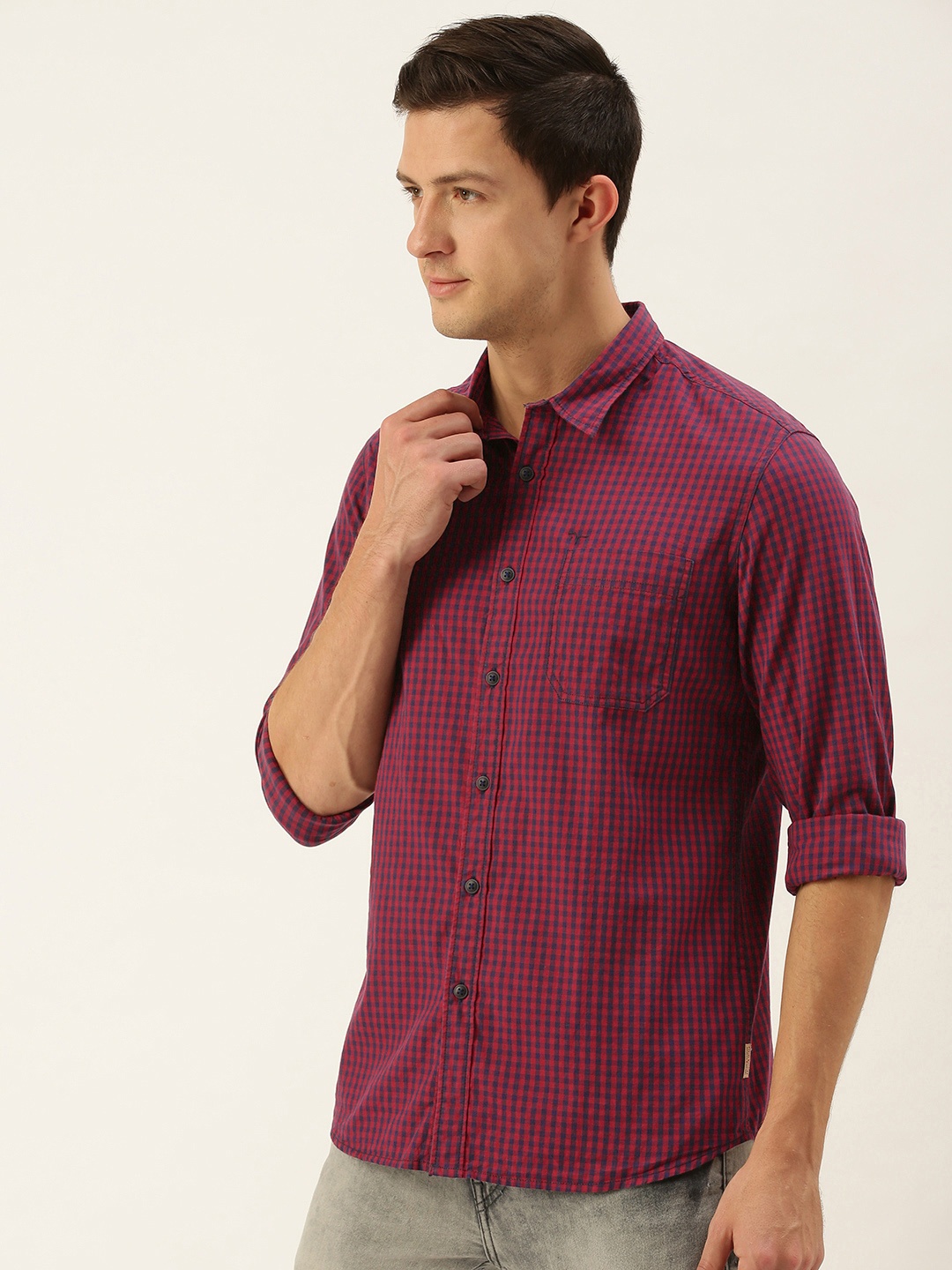 

Flying Machine Men Red Slim Fit Gingham Checks Checked Casual Shirt