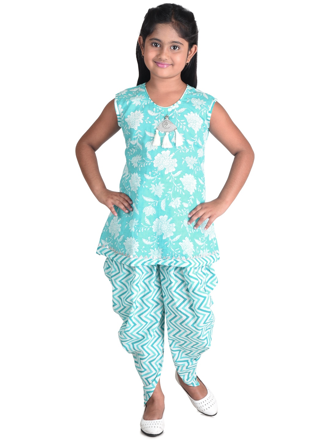 

Kinder Kids Girls Blue Floral Printed A-Line Pure Cotton Kurti with Dhoti Pants