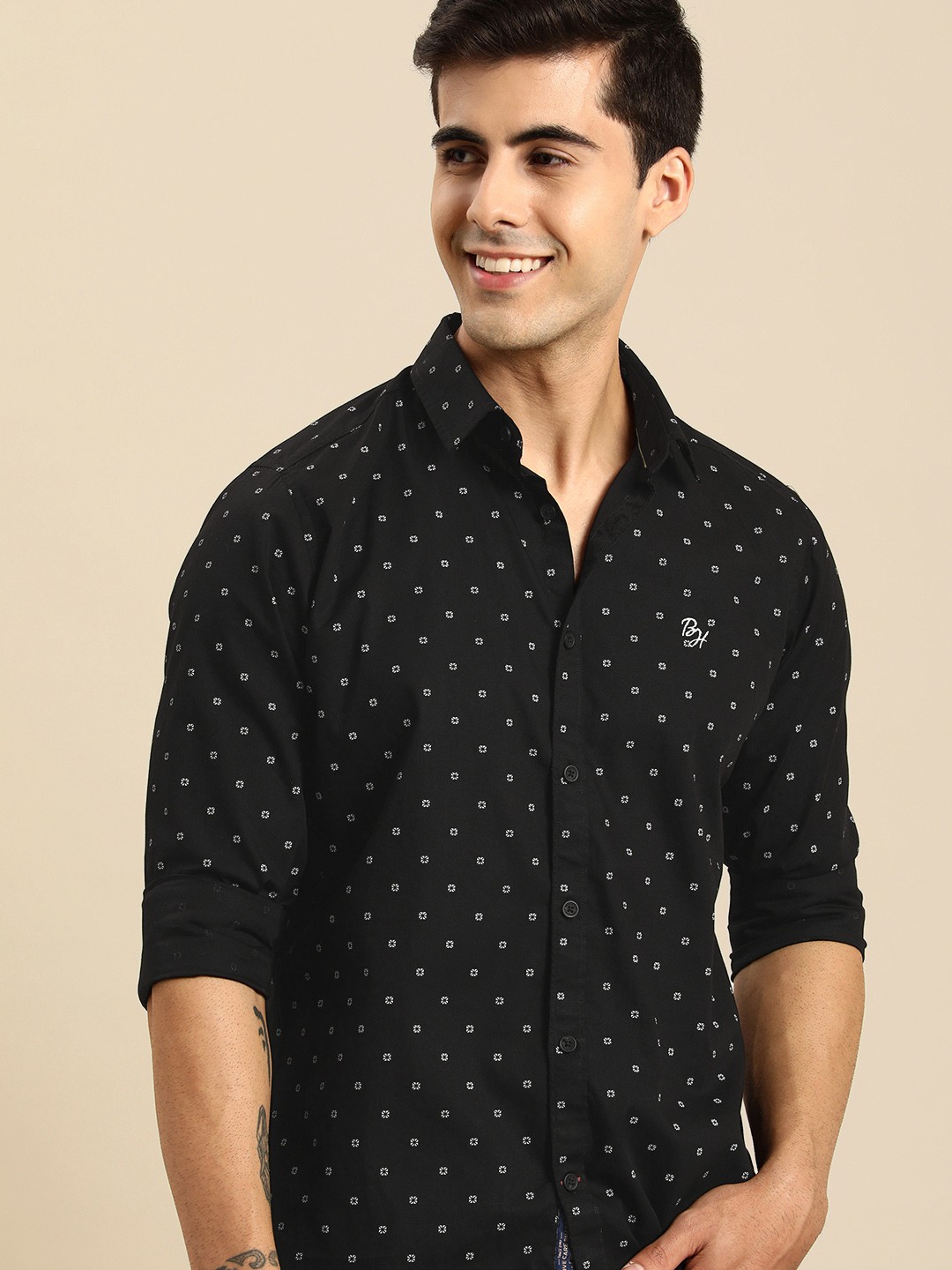 

Being Human Men Black & White Slim Fit Printed Casual Shirt