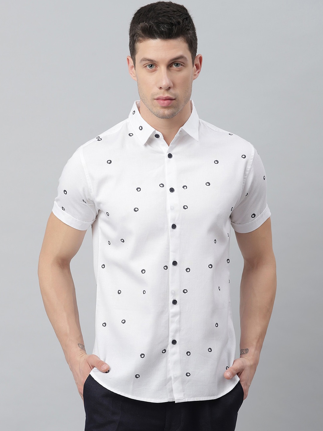 

Dennis Lingo Men White Slim Fit Opaque Printed Casual Shirt