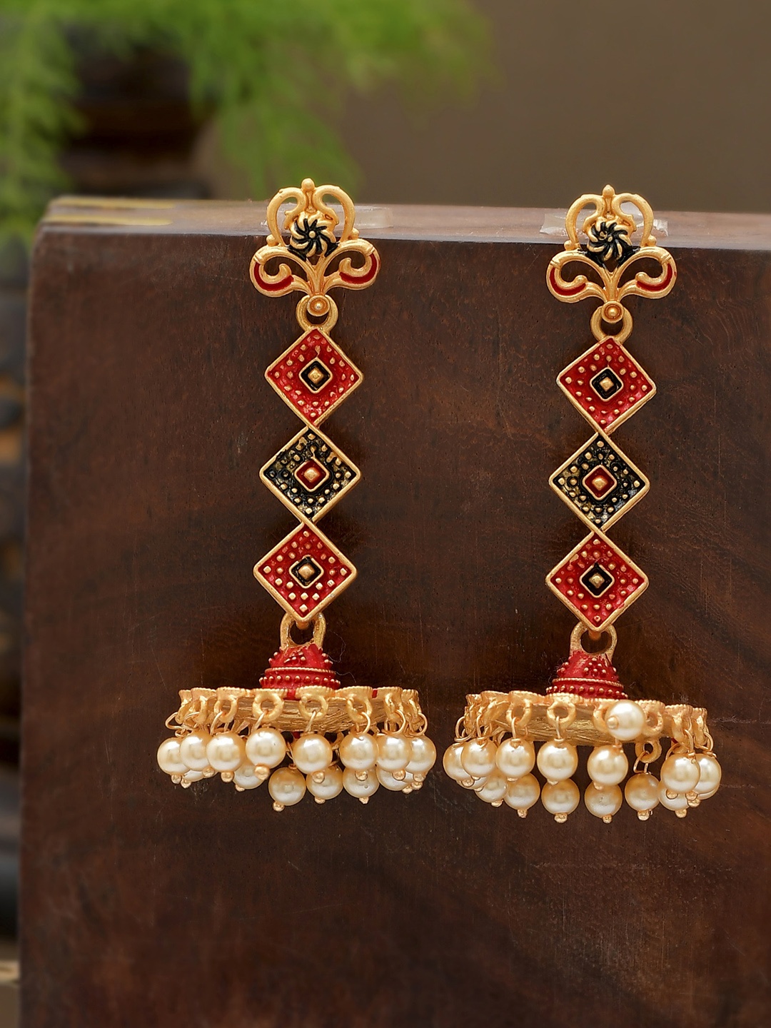

Shoshaa Gold-Toned Contemporary Jhumka Earrings