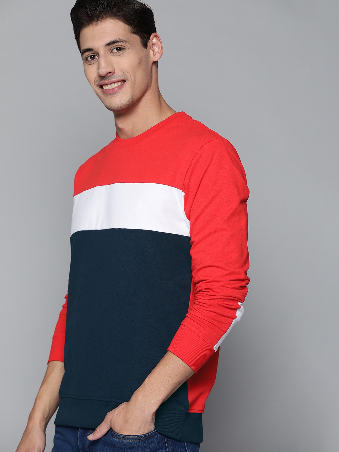 

Mast & Harbour Men Navy Blue & Red Pure Cotton Colourblocked Sweatshirt