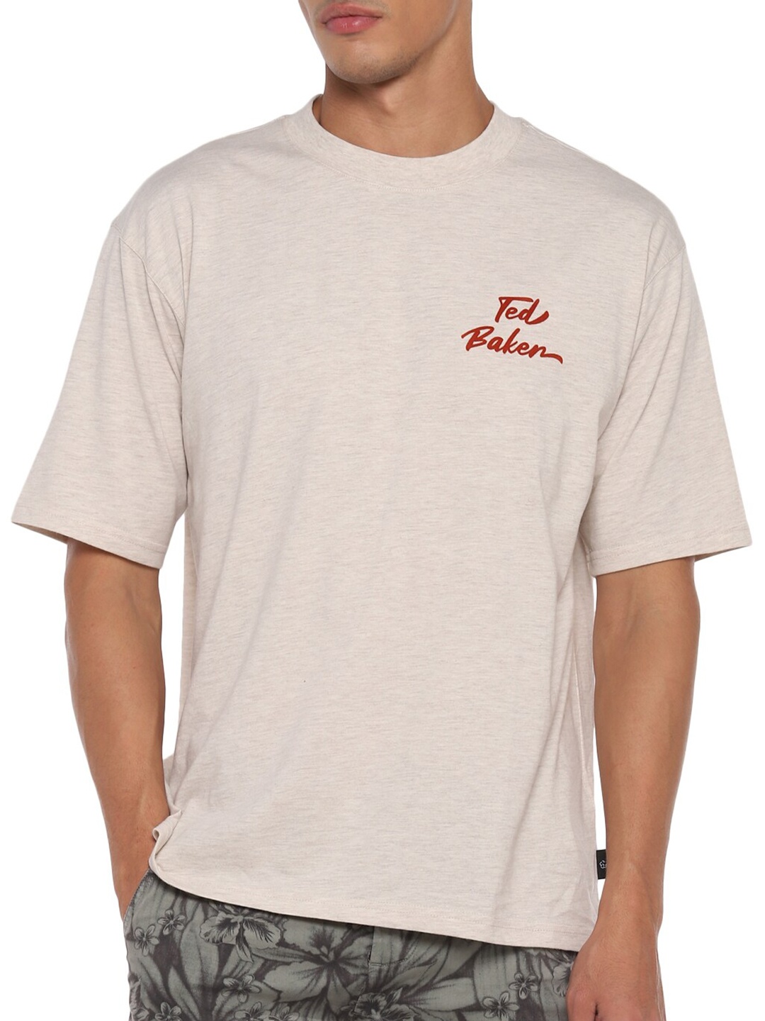 

Ted Baker Men Cream-Coloured Drop-Shoulder Sleeves Cotton T-shirt