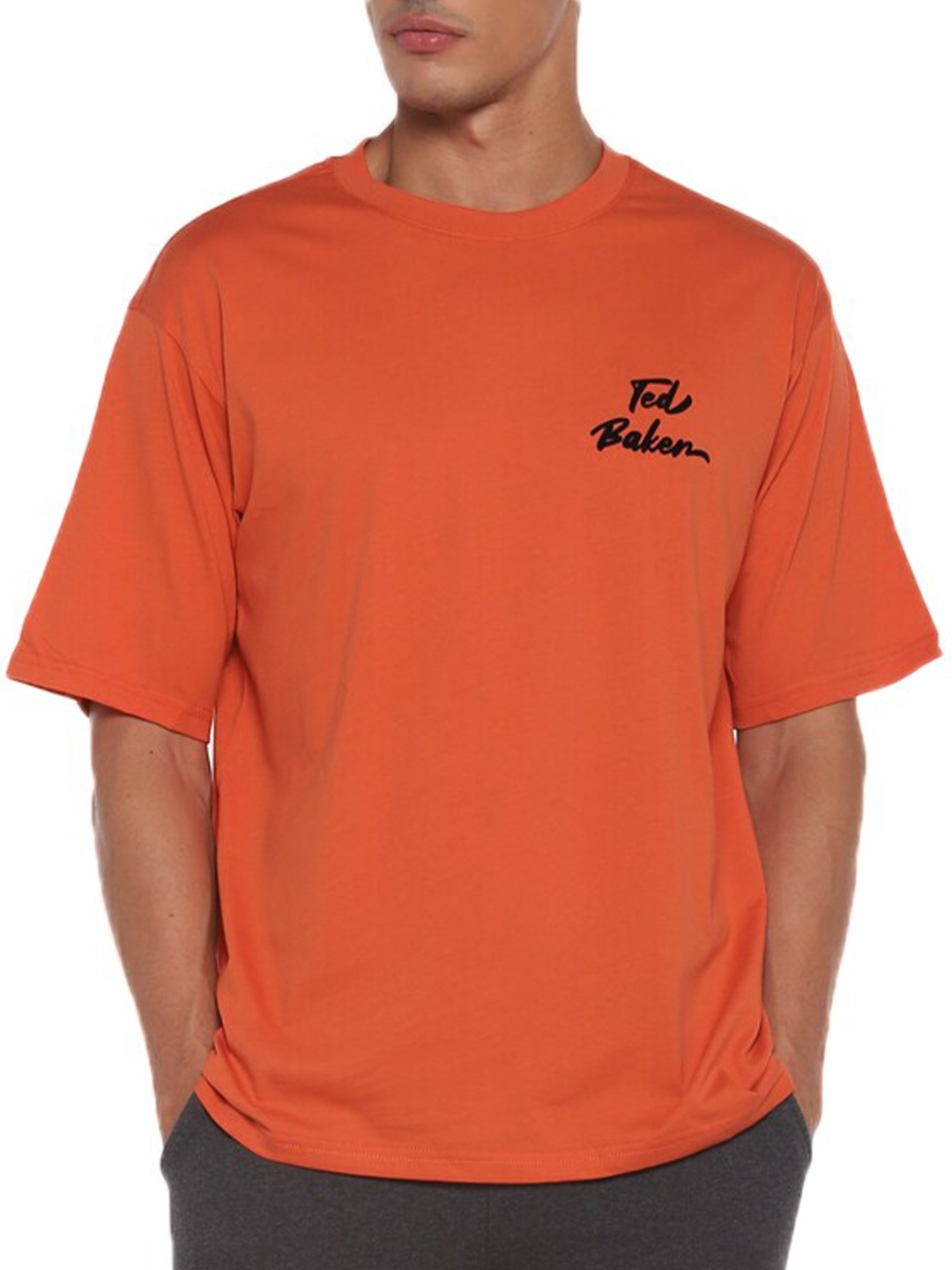 

Ted Baker Men Orange Drop-Shoulder Sleeves Cotton T-shirt