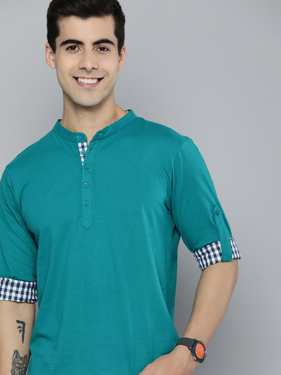 

HERE&NOW Men Teal Green Mandarin Collar Roll-Up Sleeves Pure Cotton T-shirt