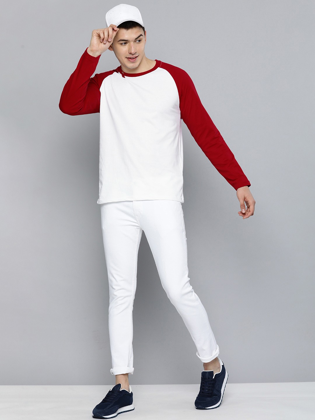 

HERE&NOW Men White & Red Colourblocked Pure Cotton T-shirt