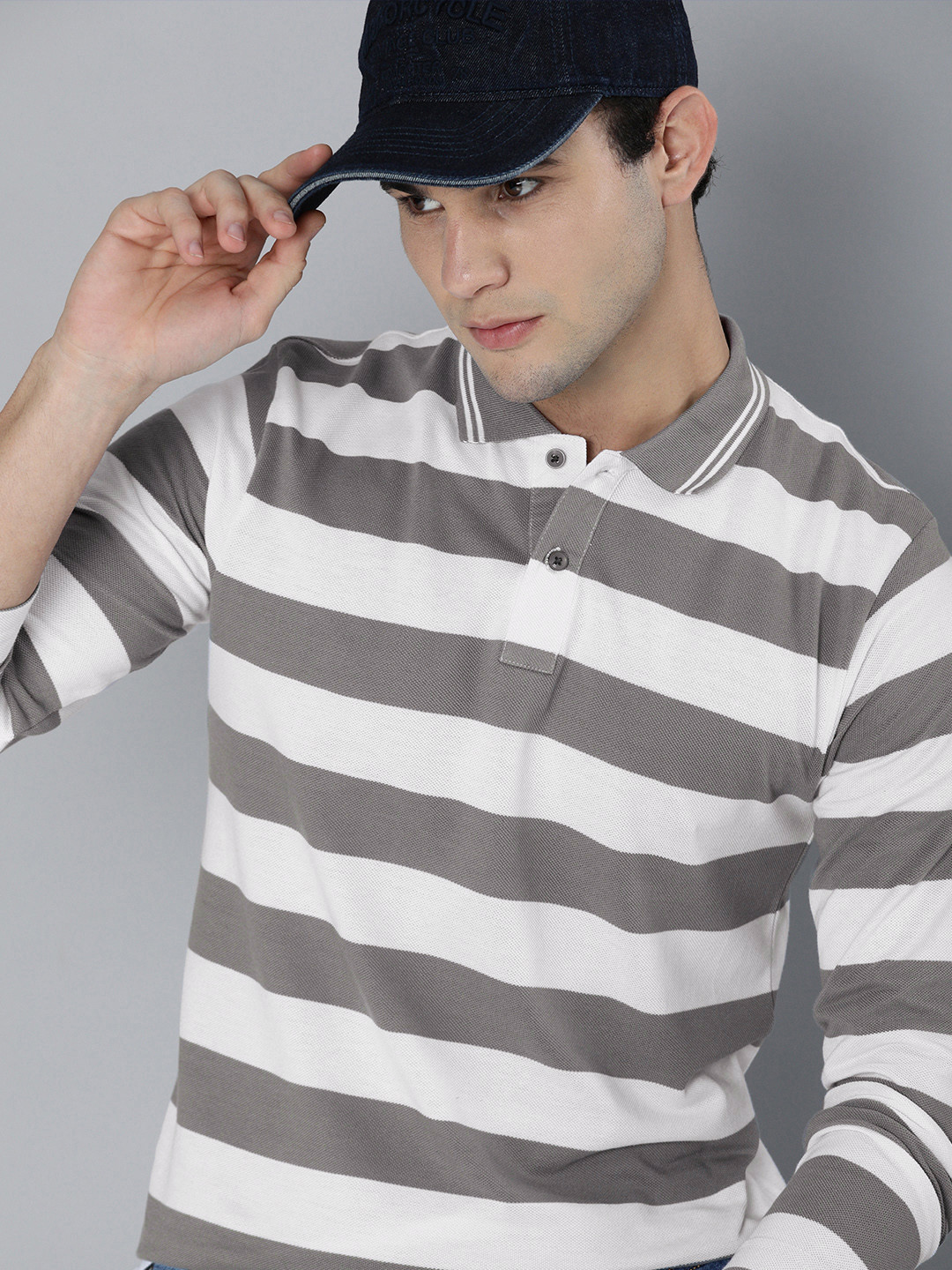 

HERE&NOW Men Grey & White Striped Polo Collar T-shirt