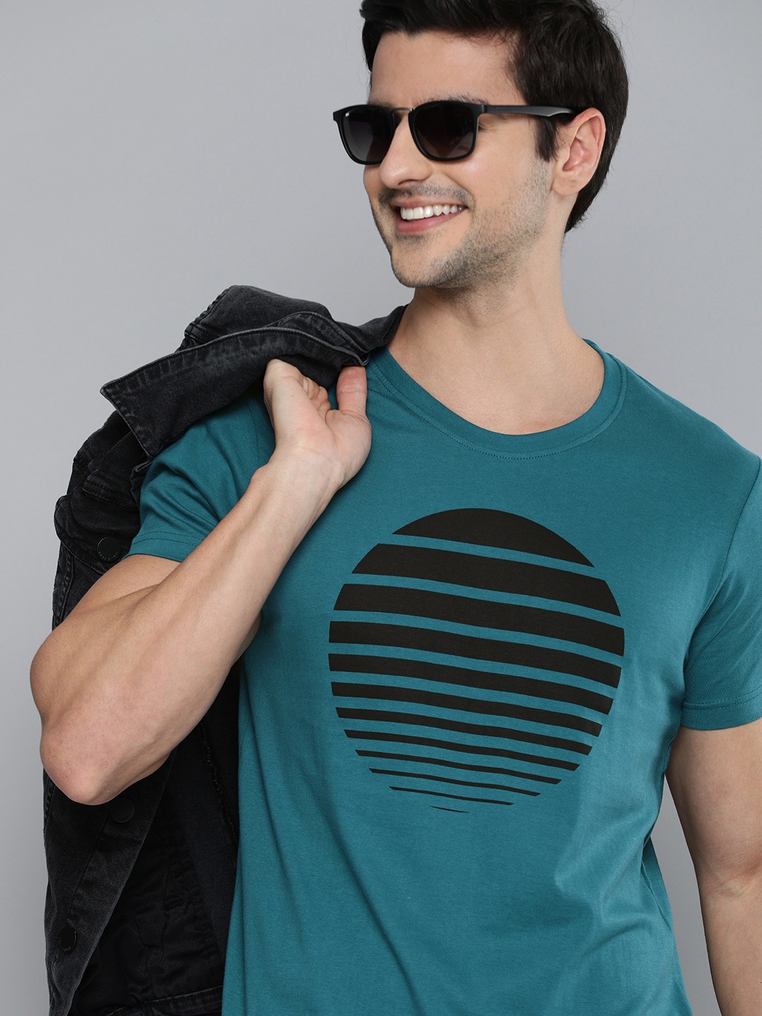 

HERE&NOW Men Teal Blue Printed Round Neck Pure Cotton T-shirt