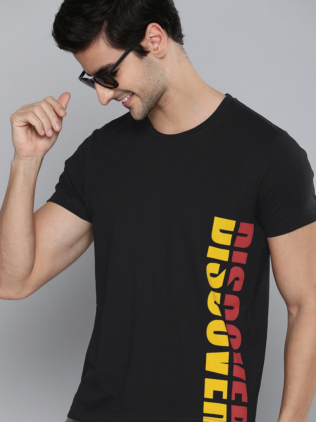 

HERE&NOW Men Black Typography Printed Round Neck Pure Cotton T-shirt