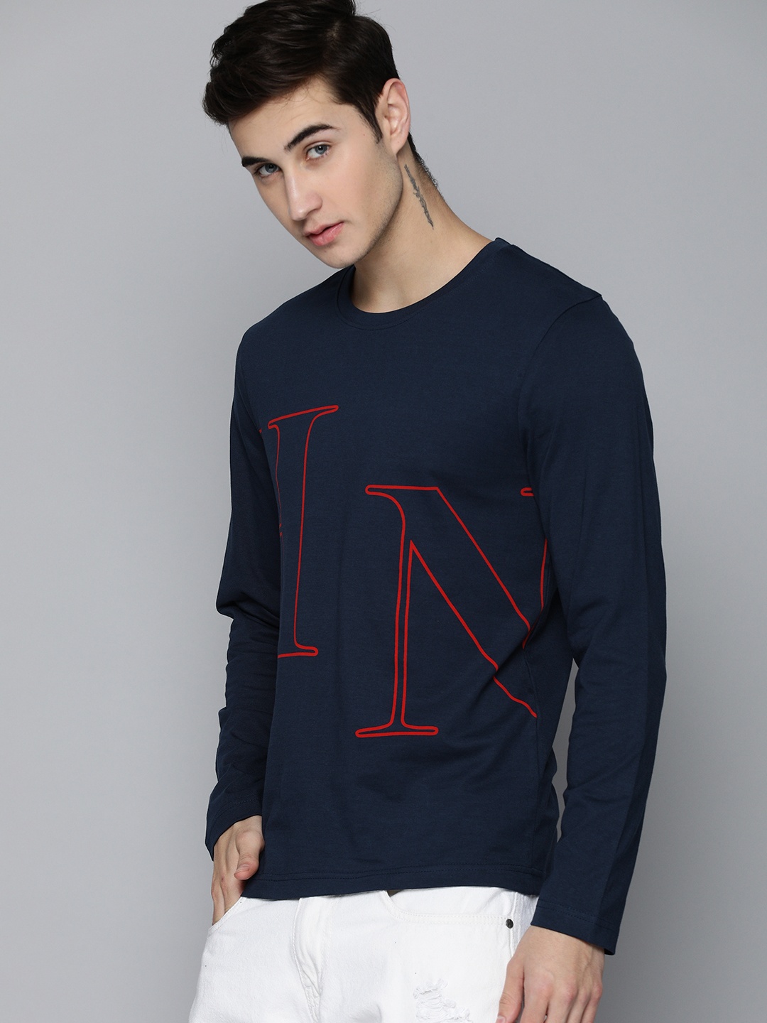 

HERE&NOW Men Navy Blue & Red Typography Printed T-shirt