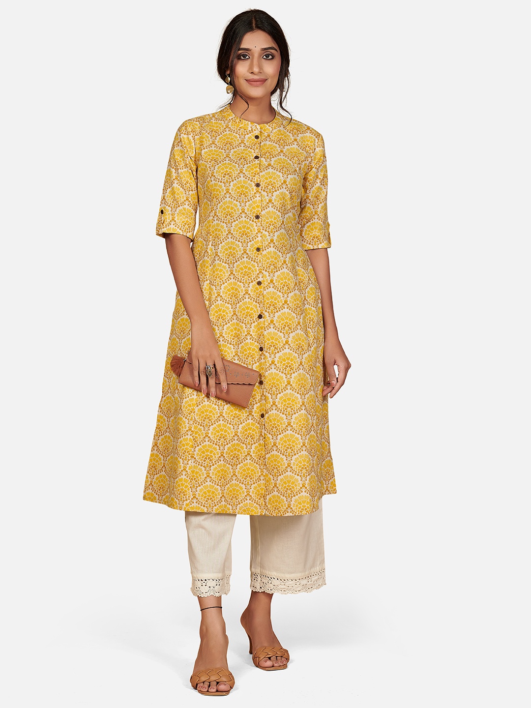 

Vbuyz Women Yellow Ethnic Motifs Printed Kurta