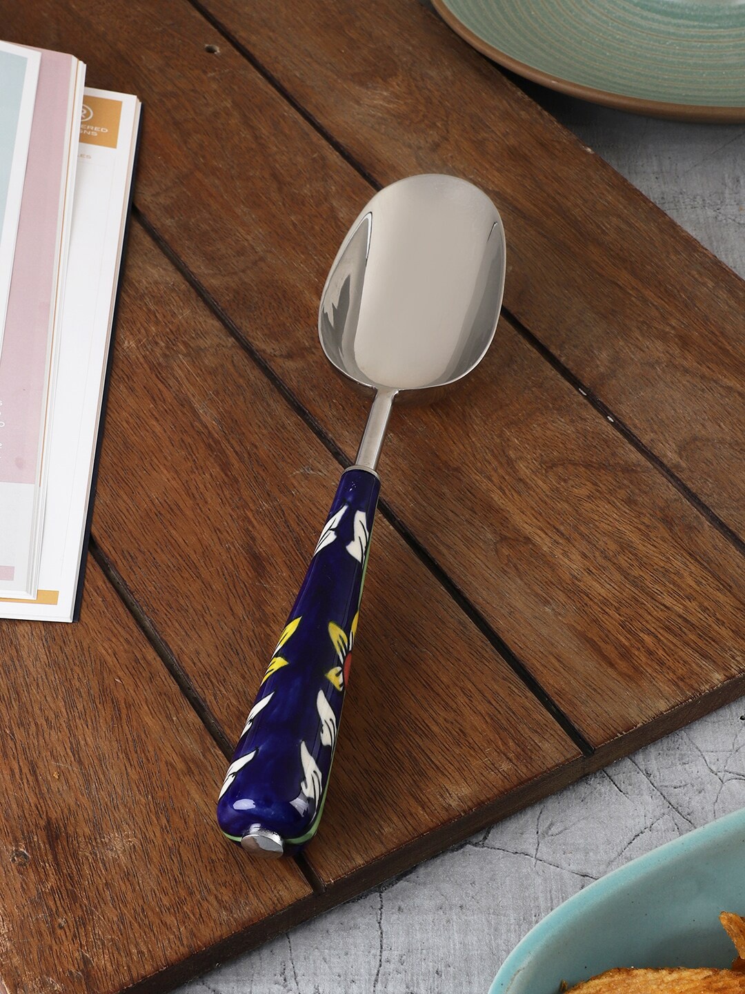 

MIAH Decor Blue & White The Gardenia Collection Stainless Steel Ceramic Scooper