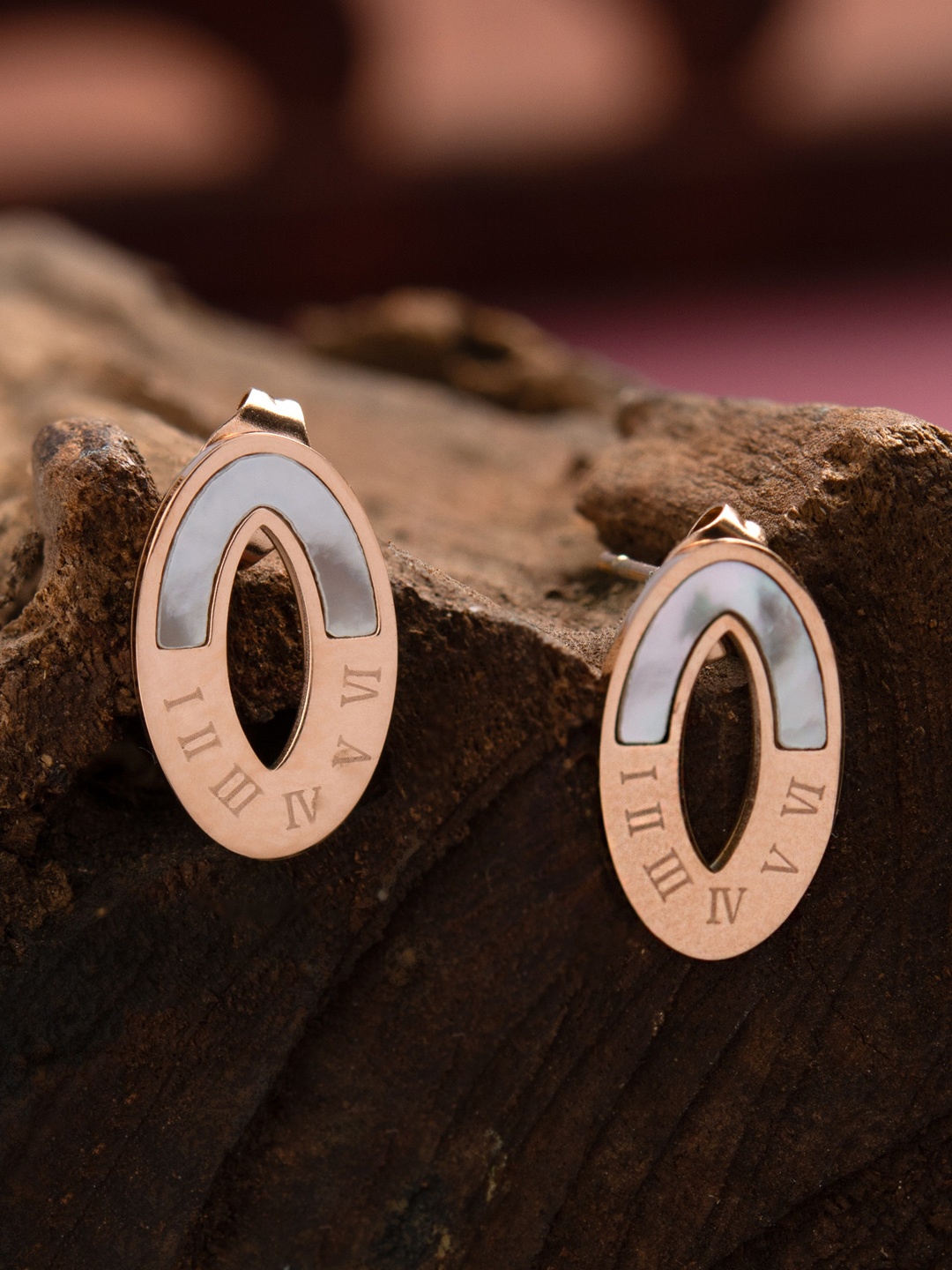 

E2O Rose Gold Contemporary Studs Earrings