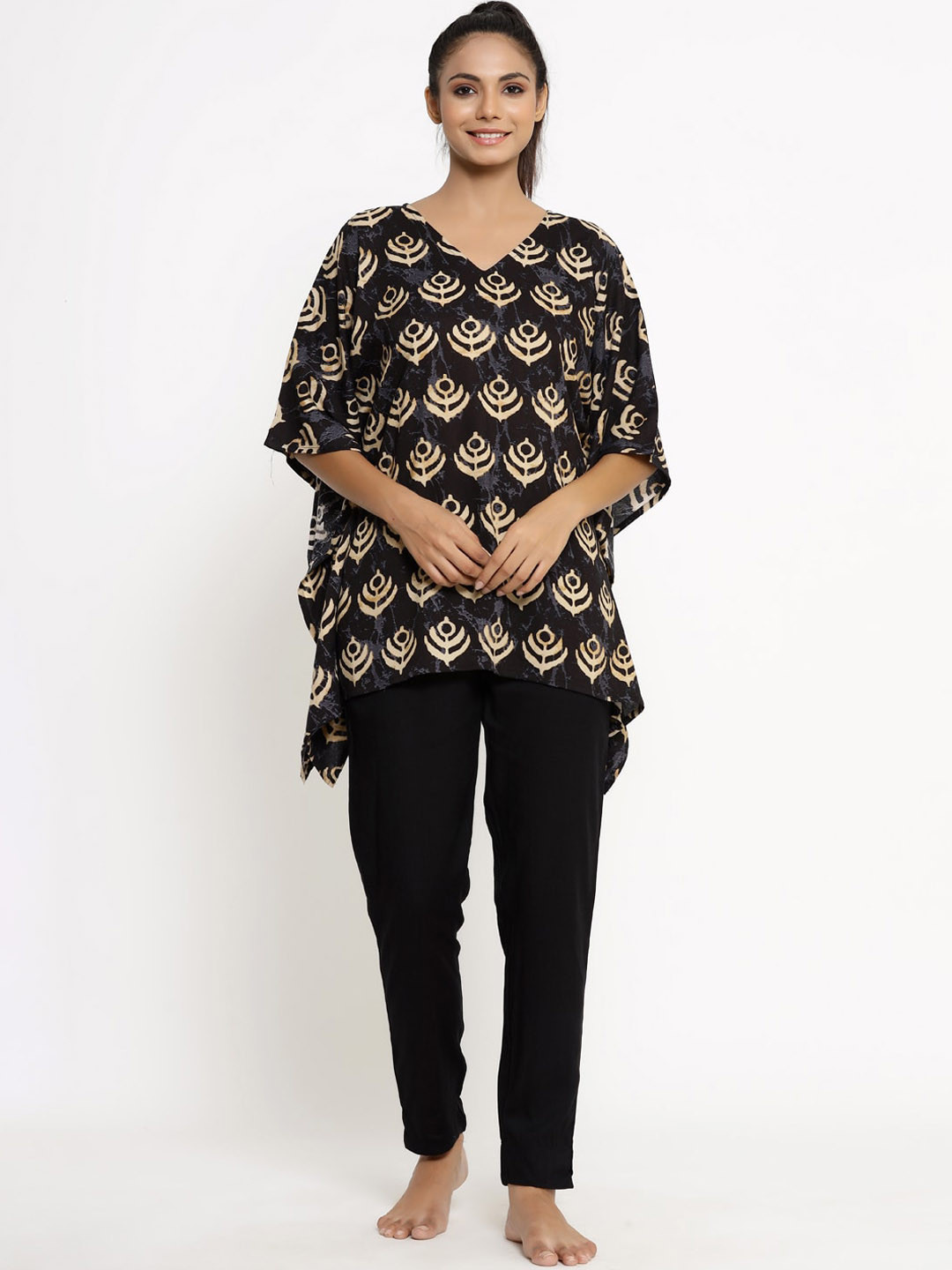 

kipek Women Black & Grey Printed Night suit KK257BK