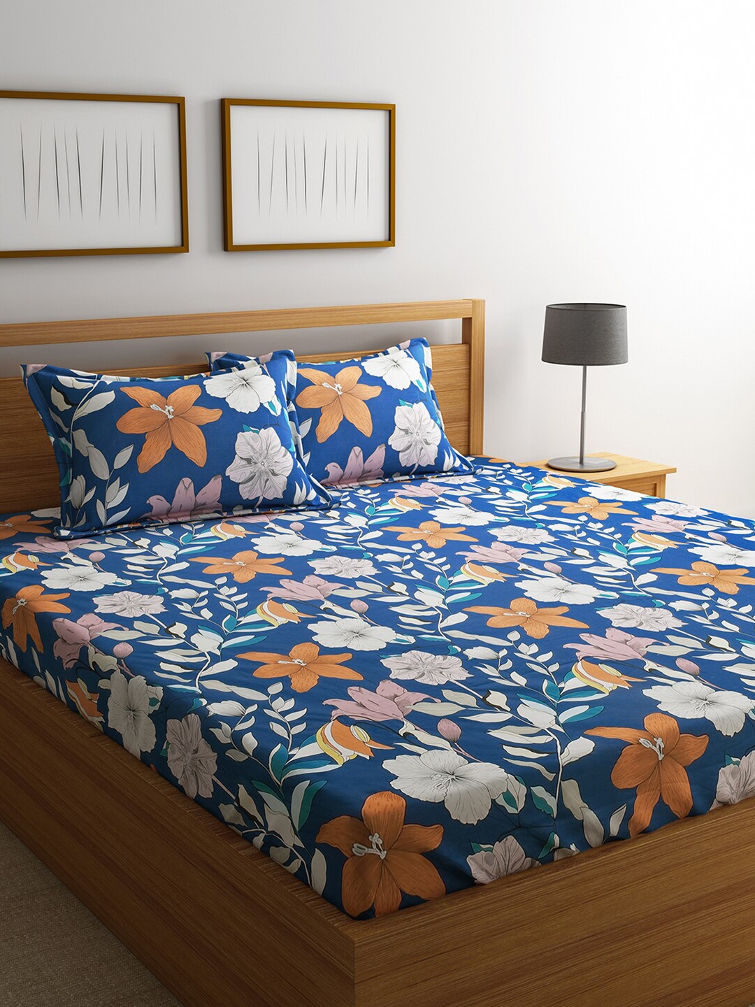 

URBAN DREAM Blue & Brown Printed 210 TC Cotton King Bedsheet with 2 Pillow Covers