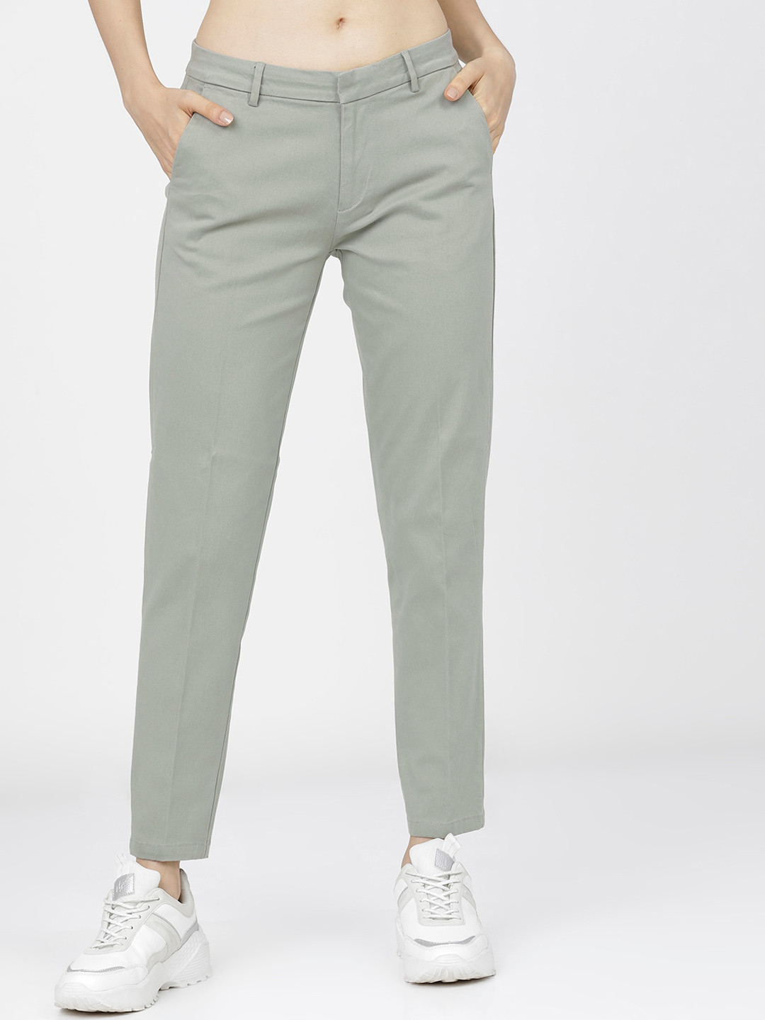 

Tokyo Talkies Women Green Tapered Fit Easy Wash Trousers