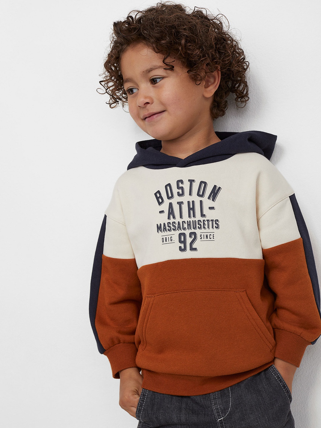 

H&M Kids Boys Brown & Cream Printed Pure Cotton Hoodie