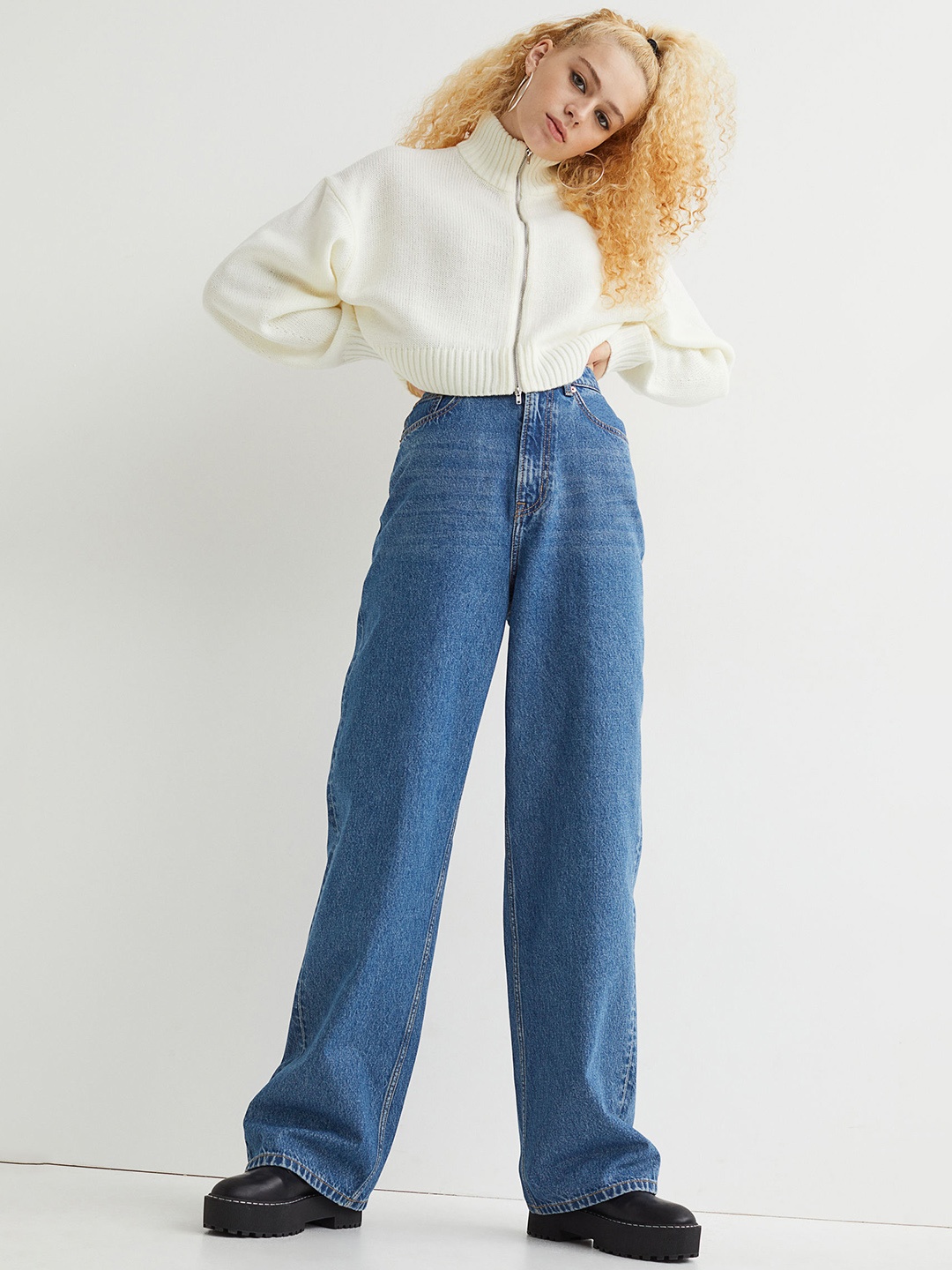 

H&M Women Blue 90s Baggy High Jeans