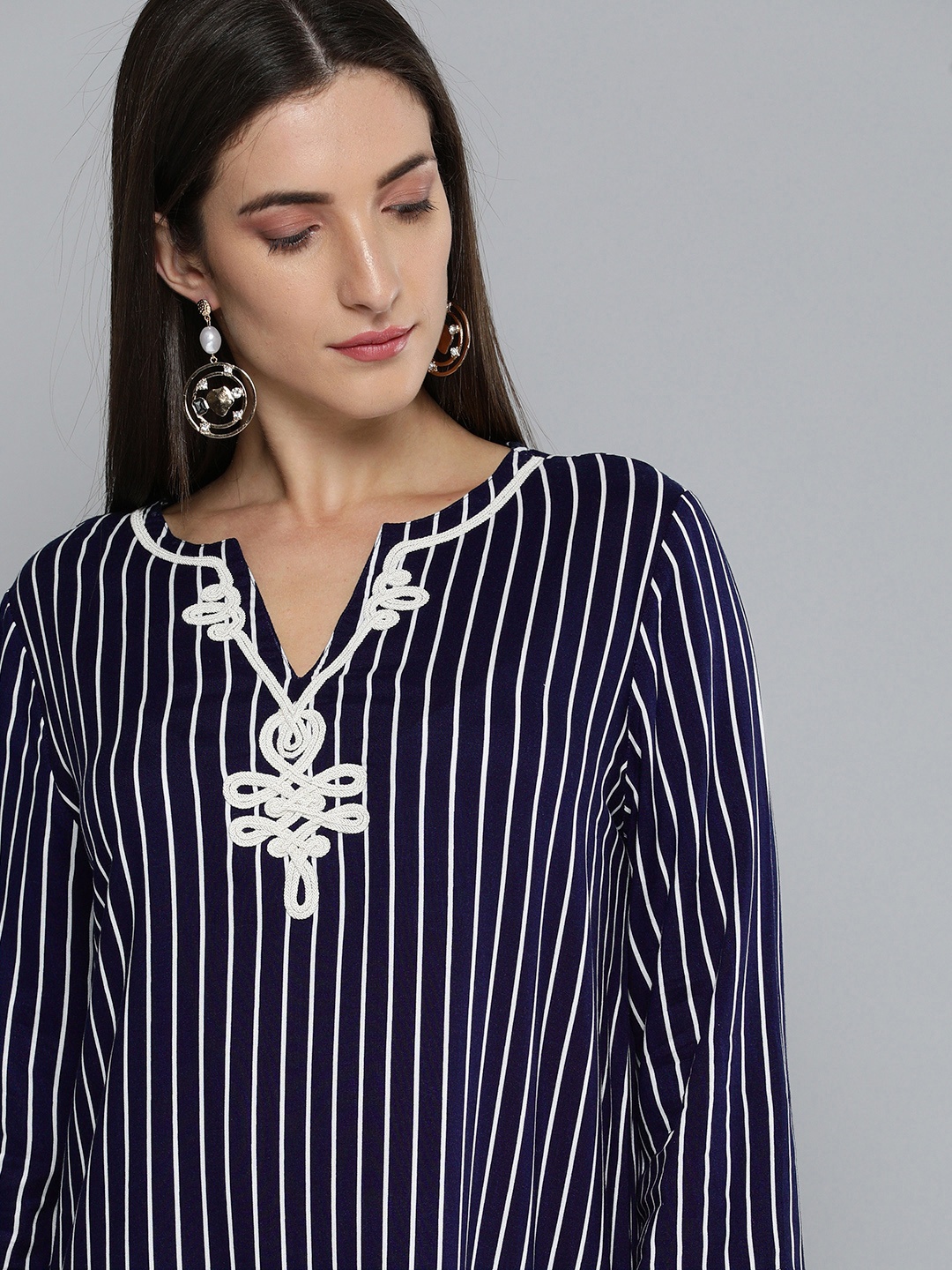 

Modern Indian by CHEMISTRY Women Navy Blue & White Striped Thread Work Indigo Dobby Kurta