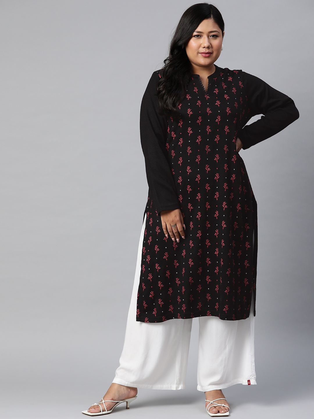 

Rangriti Women Black Thread Work Kurta