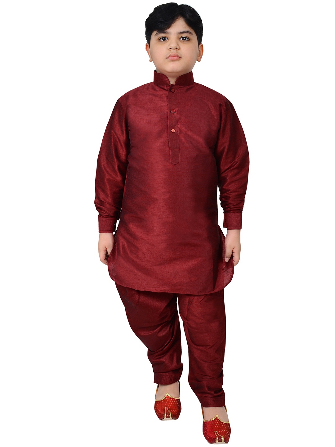 

SG YUVRAJ Boys Maroon Regular Raw Silk Kurta with Pyjamas