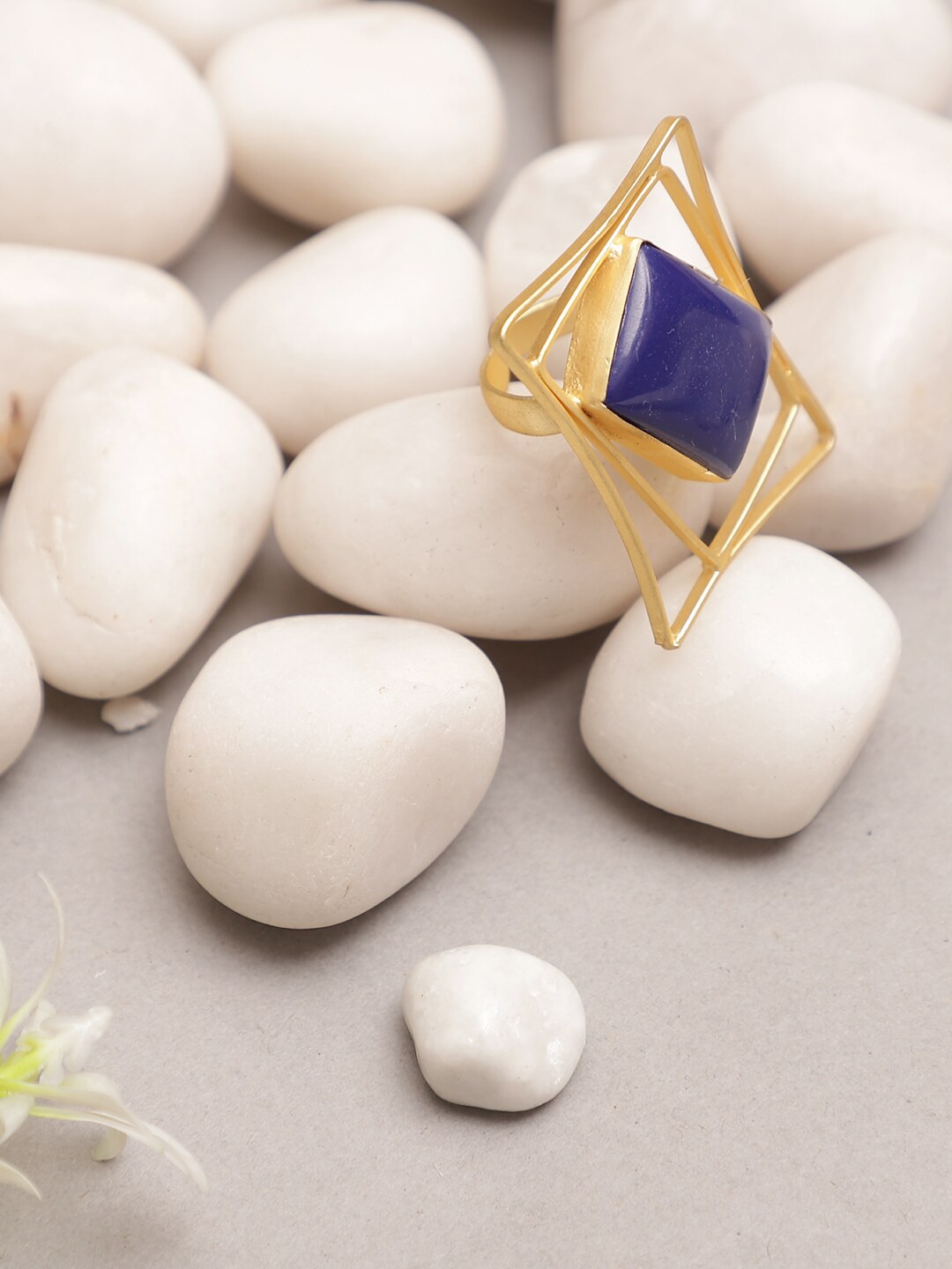 

XAGO Gold-Toned & Blue Lapis Lazuli-Studded Adjustable Statement Finger Ring