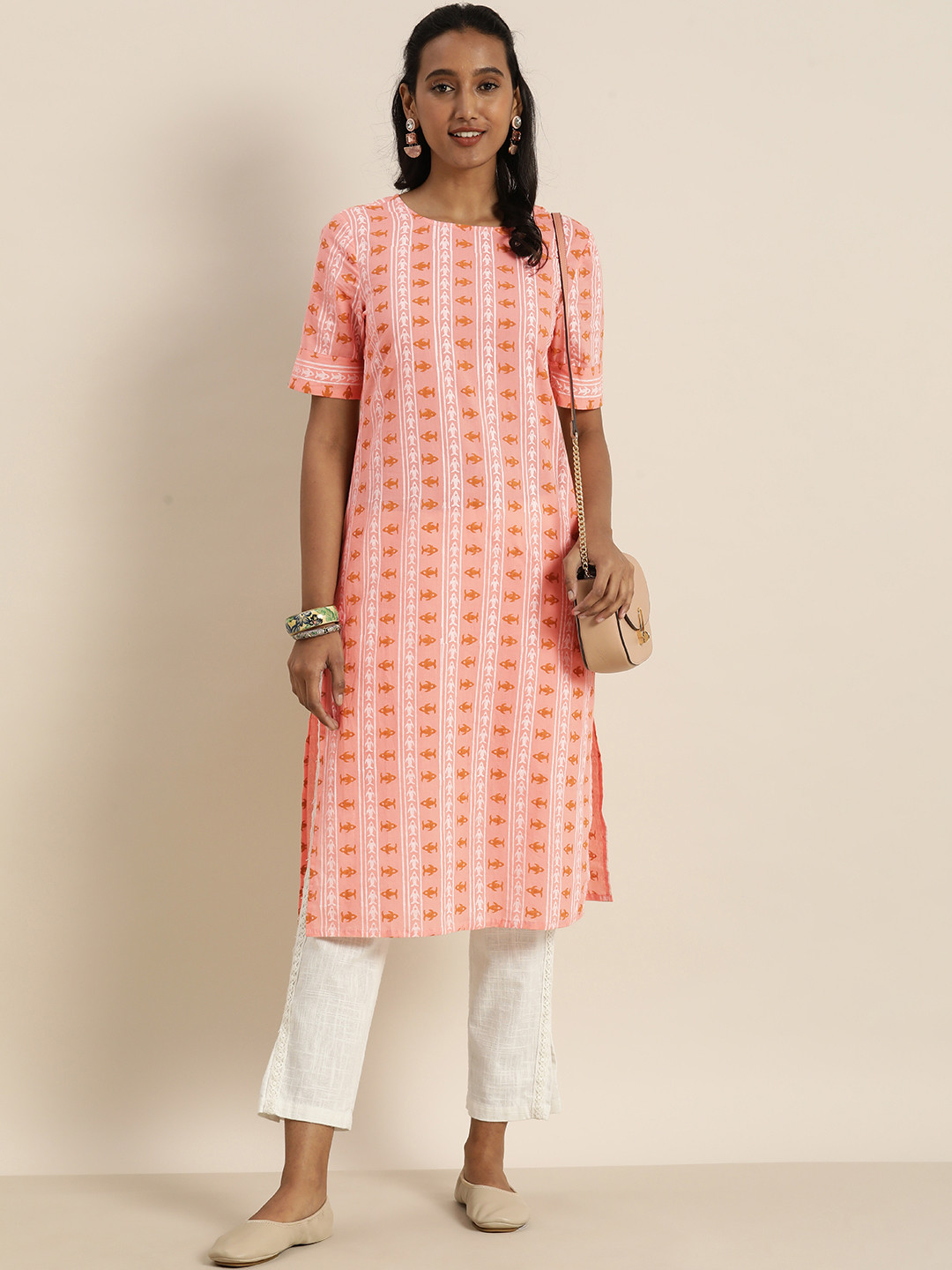 

Taavi Women Peach-Coloured & White Ajrakh Hand Block Print Kurta With Styled Back
