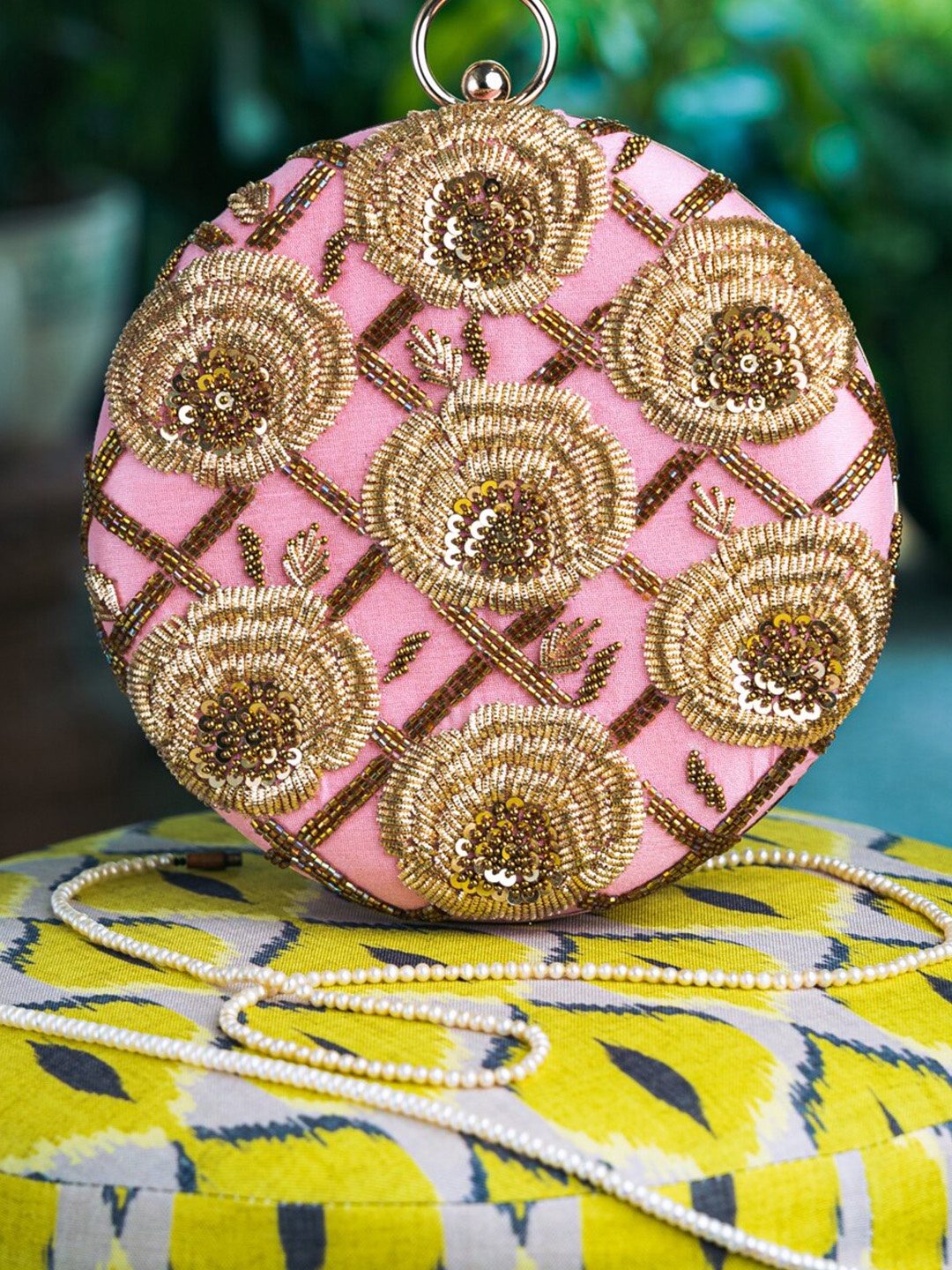 

NR By Nidhi Rathi Pink & Silver-Toned Embellished Box Clutch