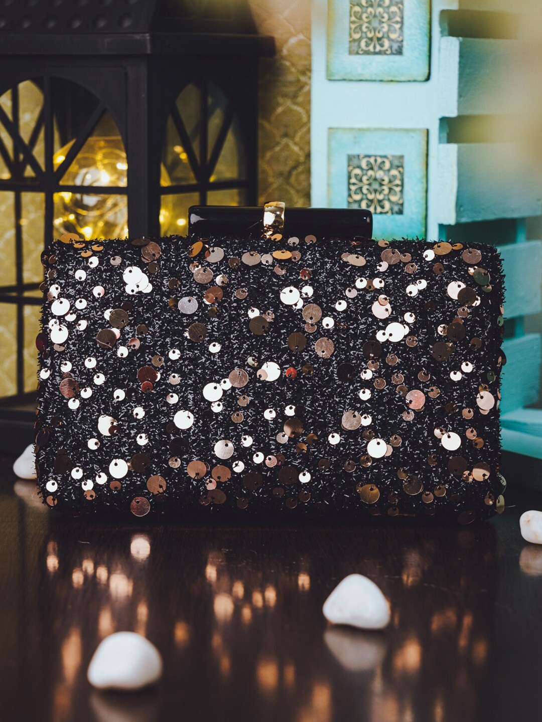 

NR By Nidhi Rathi Black & Gold-Toned Embellished Box Clutch
