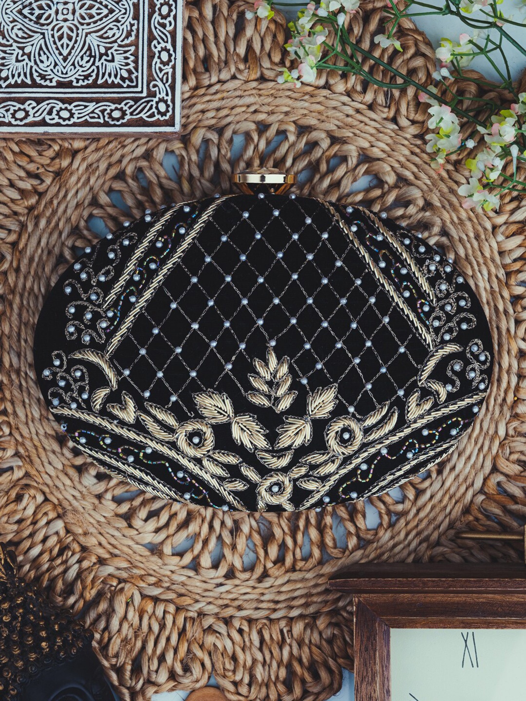 

NR By Nidhi Rathi Black & Gold-Toned Embroidered Box Clutch
