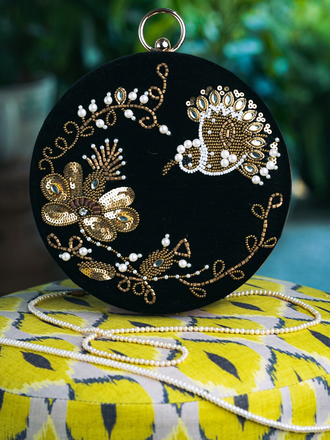 

NR By Nidhi Rathi Black & Silver-Toned Embroidered Embellished Box Clutch