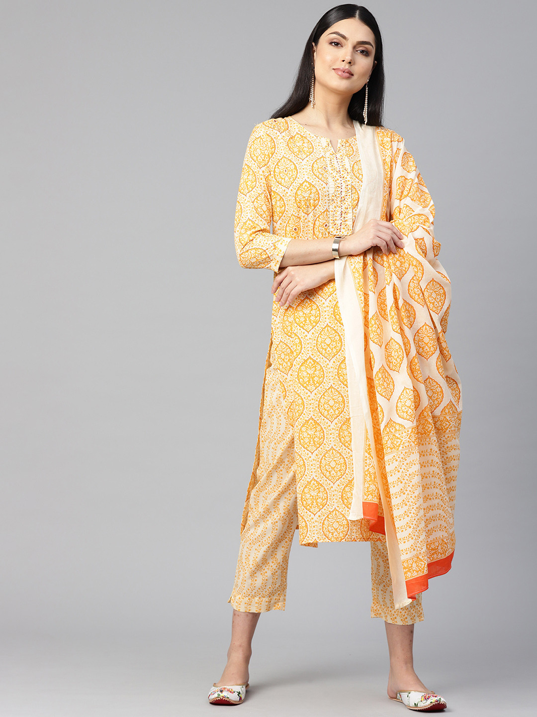 

Silai Bunai Women Yellow Printed & Sequinned Pure Cotton Kurta With Pyjama & Dupatta