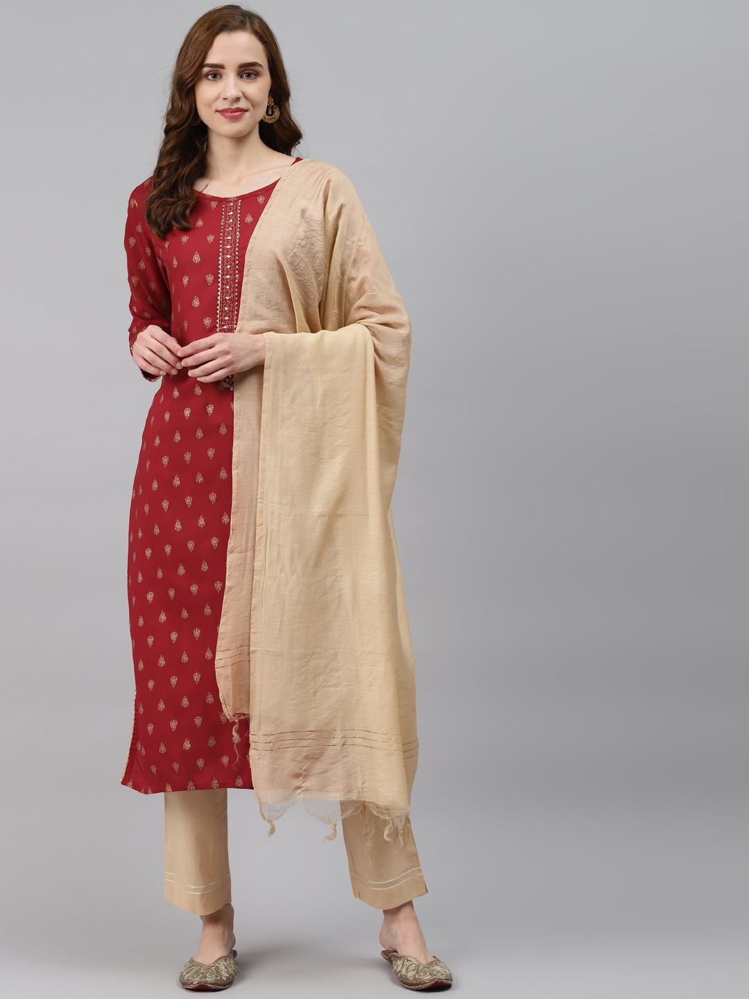 

Silai Bunai Women Red Printed Regular Kurta with Trousers & Dupatta