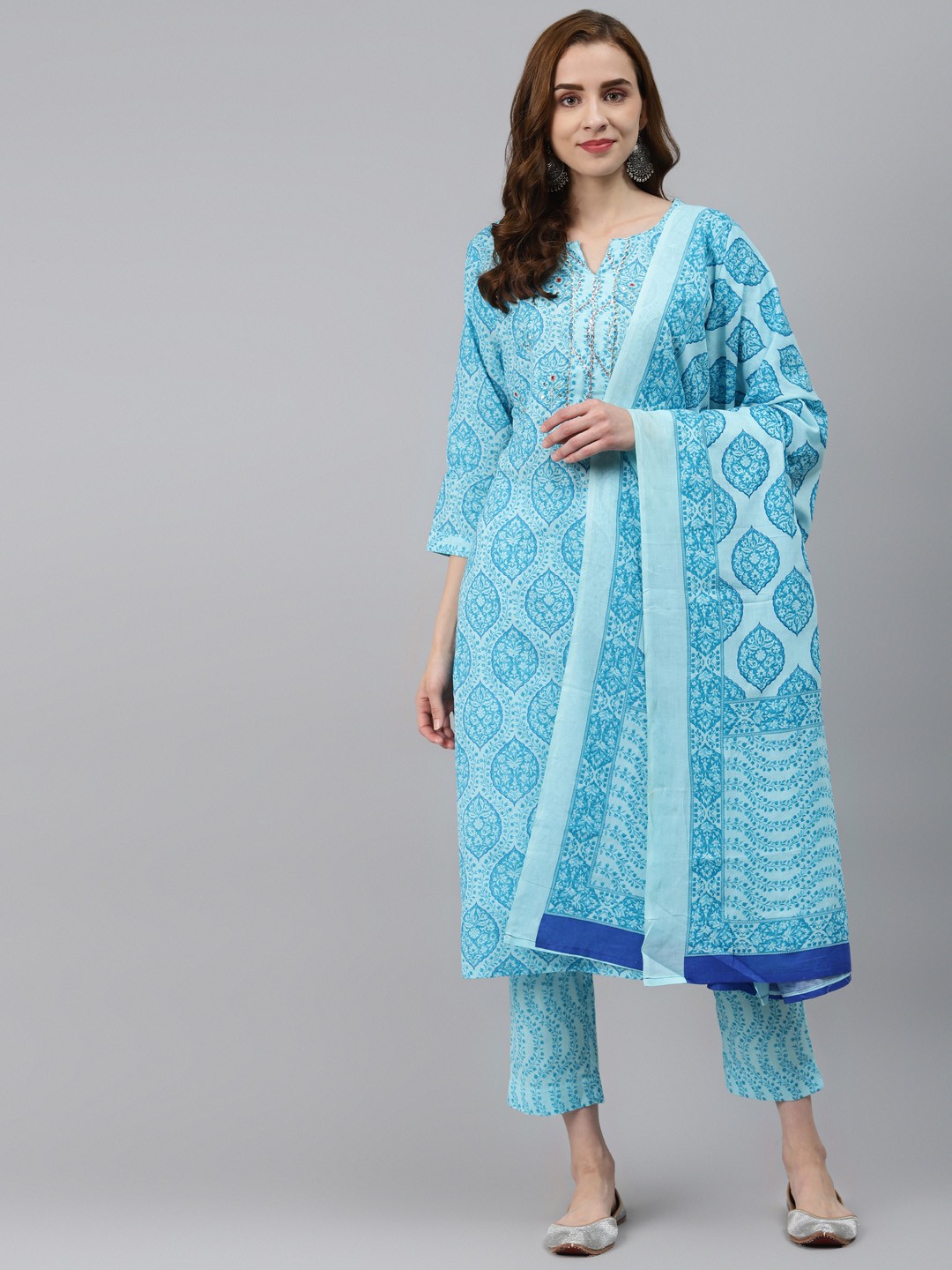 

Silai Bunai Women Blue Ethnic Motifs Printed Regular Pure Cotton Kurta with Trousers & With Dupatta