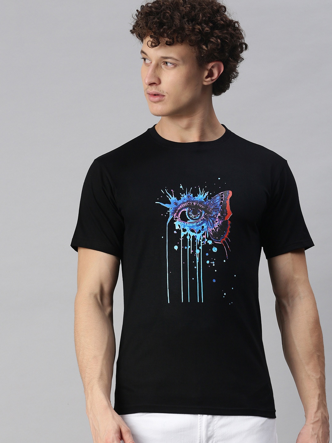 

BRATMA Men Black Graphic Print T-shirt