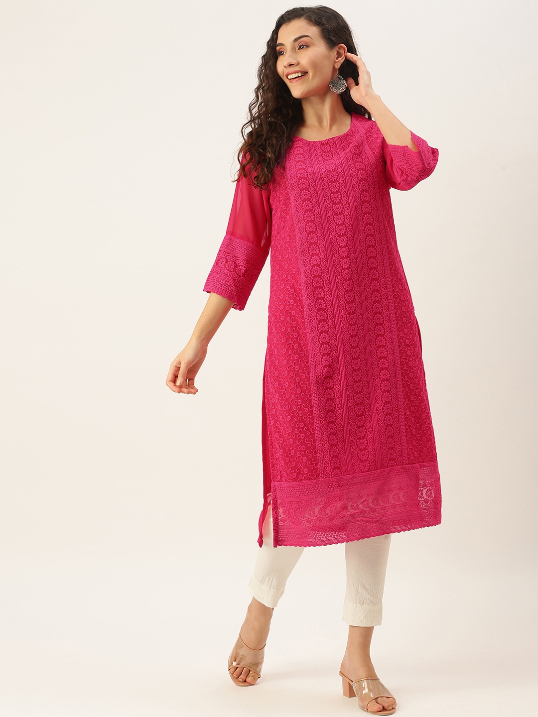 

SWAGG INDIA Women Fuchsia Embroidered Chikankari Georgette Kurta