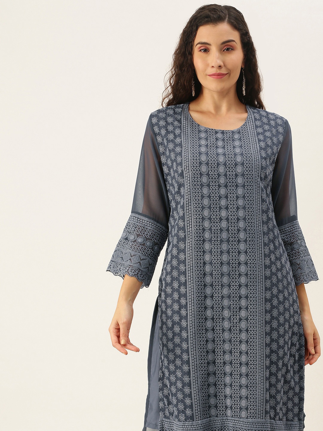 

SWAGG INDIA Women Grey Floral Embroidered Chikankari Kurta