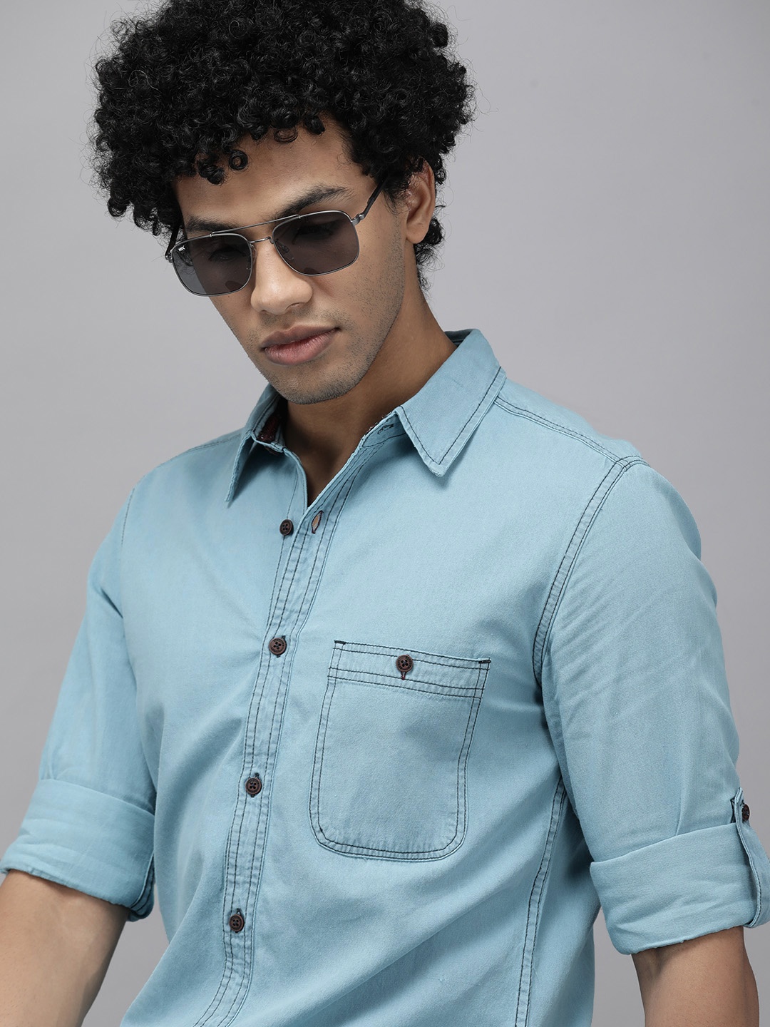 

The Roadster Lifestyle Co Men Blue Opaque Casual Shirt